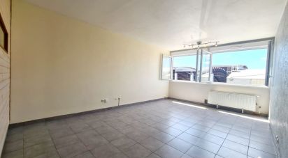 Studio 1 room of 30 m² in Dardilly (69570)