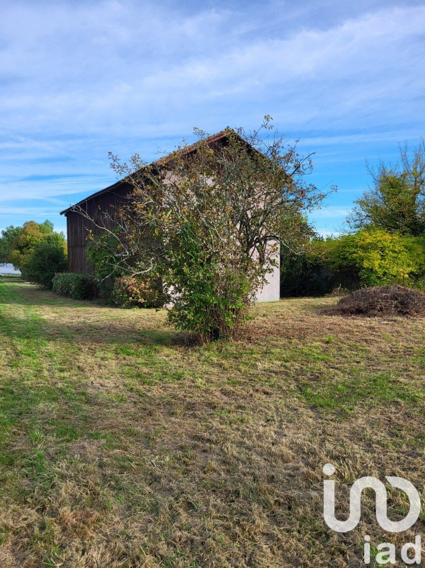 Grange 1 pièce de 108 m² à Bazas (33430)