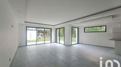 Maison traditionnelle 5 pièces de 129 m² à Vezin-le-Coquet (35132)