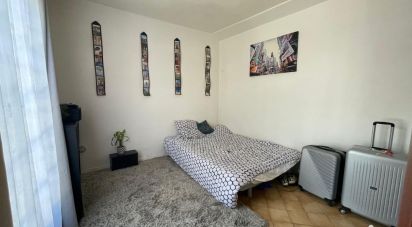 House 4 rooms of 72 m² in Montreuil (93100)