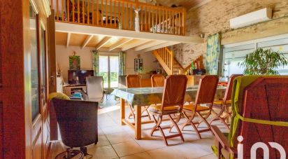 Country house 4 rooms of 99 m² in Maché (85190)