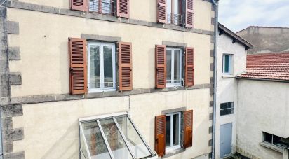 Town house 4 rooms of 134 m² in Gerzat (63360)