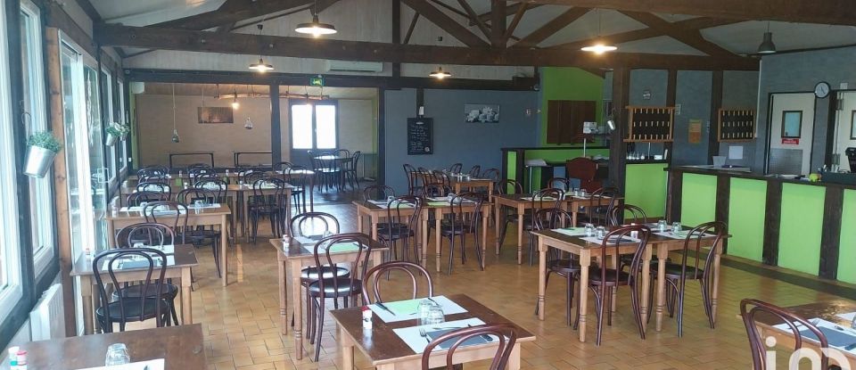 Restaurant of 160 m² in Courville-sur-Eure (28190)