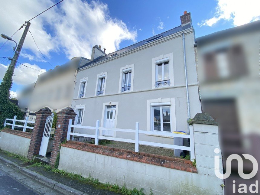 Maison de ville 7 pièces de 166 m² à Cherbourg-en-Cotentin (50120)