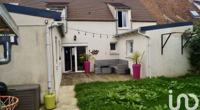 Traditional house 5 rooms of 97 m² in Ozouer-le-Voulgis (77390)