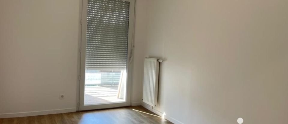 Appartement 3 pièces de 53 m² à Corbeil-Essonnes (91100)