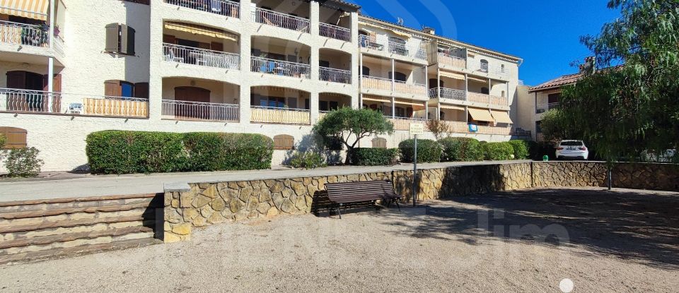 Apartment 1 room of 27 m² in Saint-Cyr-sur-Mer (83270)