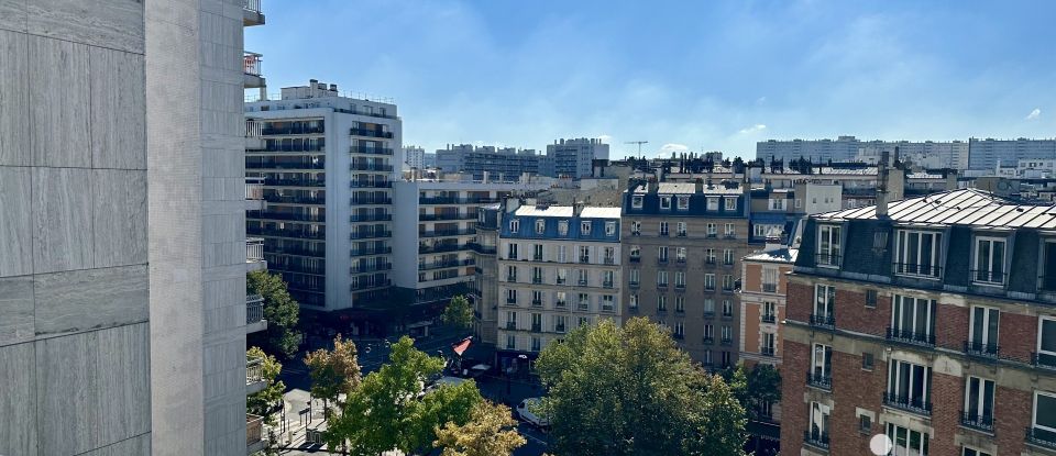 Appartement 5 pièces de 120 m² à Paris (75015)