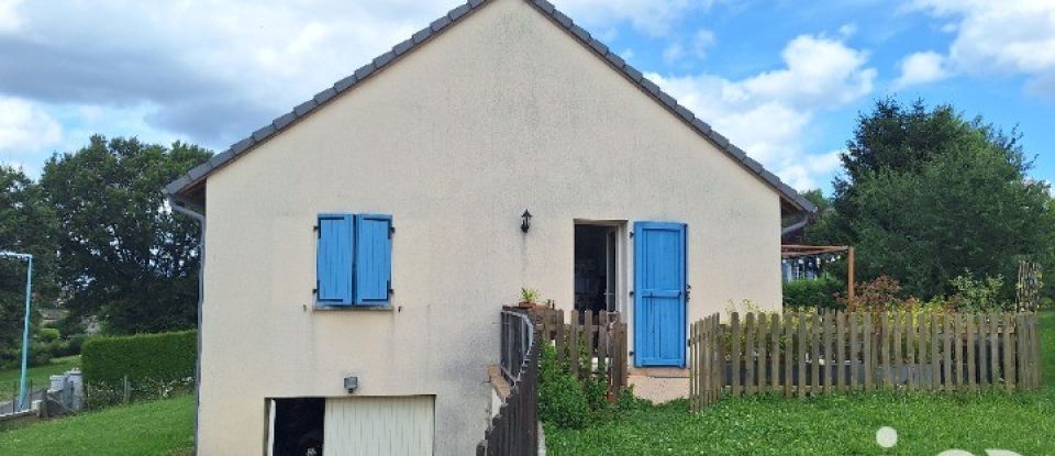 Maison 4 pièces de 88 m² à Marcolès (15220)