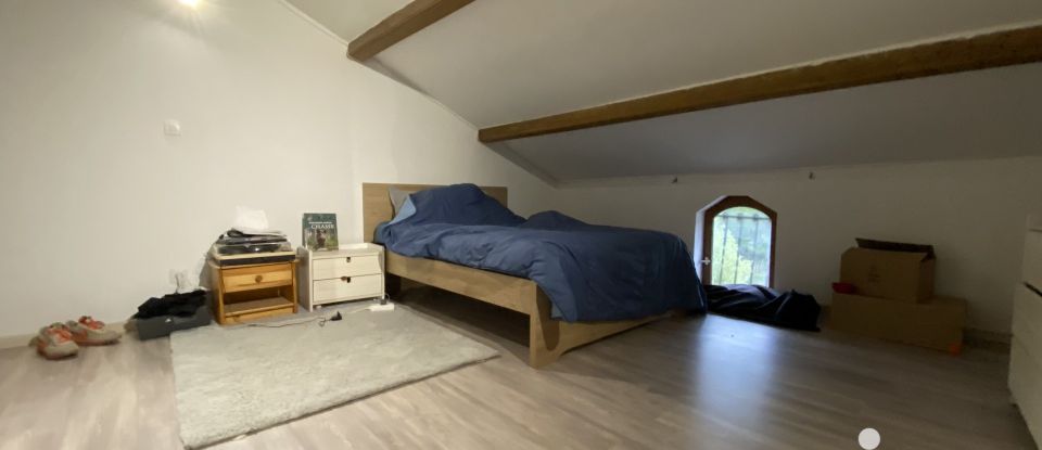 Maison 9 pièces de 163 m² à Théziers (30390)