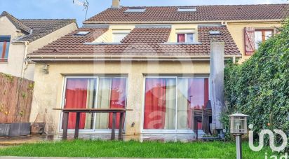 House 6 rooms of 107 m² in Aubergenville (78410)