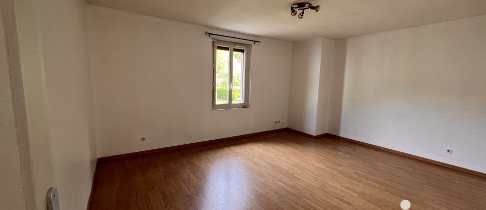 Maison 4 pièces de 126 m² à Chevillon (52170)