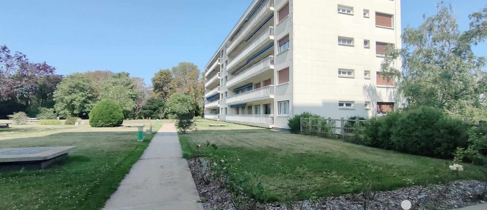 Appartement 5 pièces de 143 m² à Angers (49000)