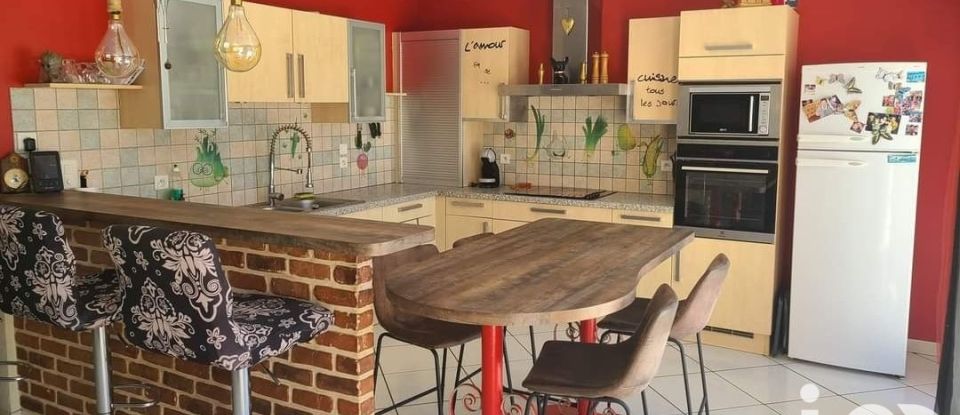 Maison 7 pièces de 152 m² à Prunet (15130)