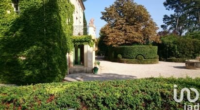 Château 25 pièces de 548 m² à Paulhan (34230)