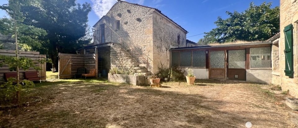 Village house 4 rooms of 140 m² in Ardillières (17290)