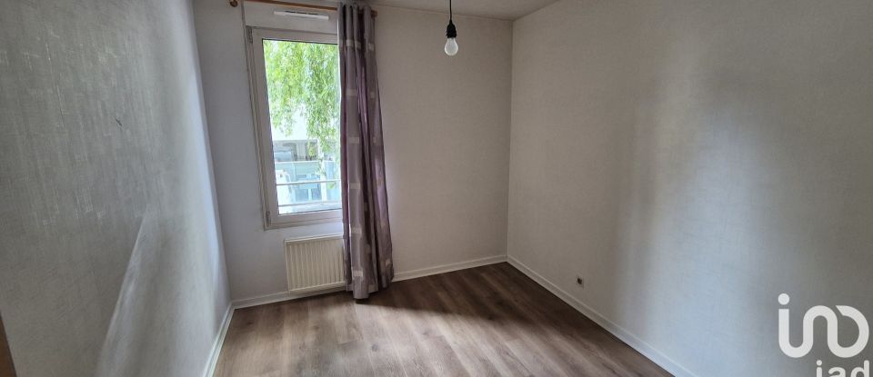 Apartment 3 rooms of 91 m² in Aurillac (15000)