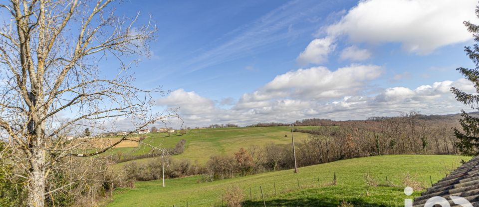 Country home 7 rooms of 190 m² in Cazes-Mondenard (82110)