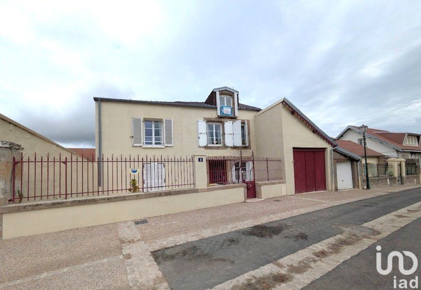 Maison 7 pièces de 144 m² à Langres (52200)