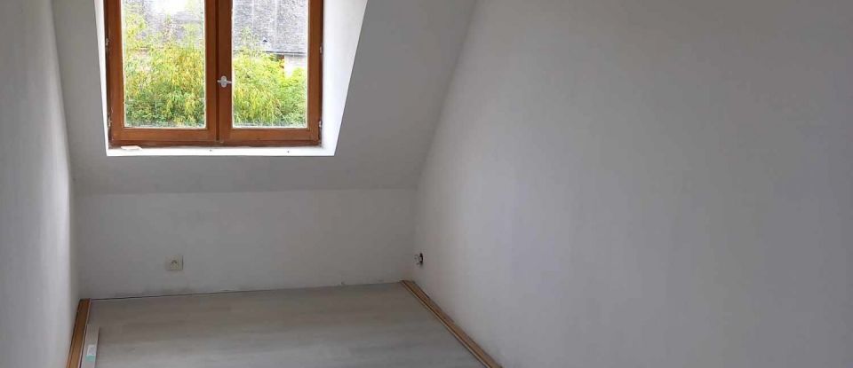 Longère 9 pièces de 170 m² à Beaulieu-sur-Loire (45630)