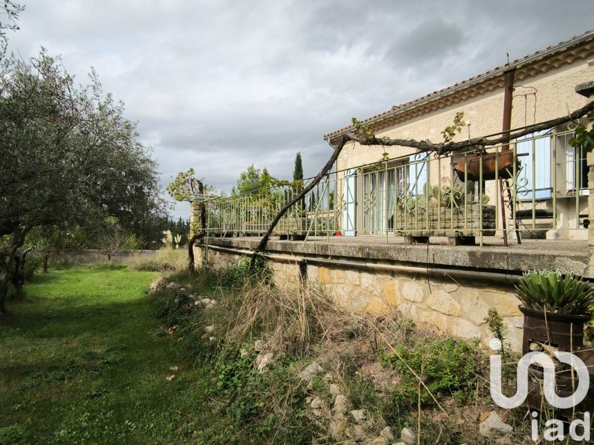 Maison traditionnelle 4 pièces de 110 m² à Taillades (84300)