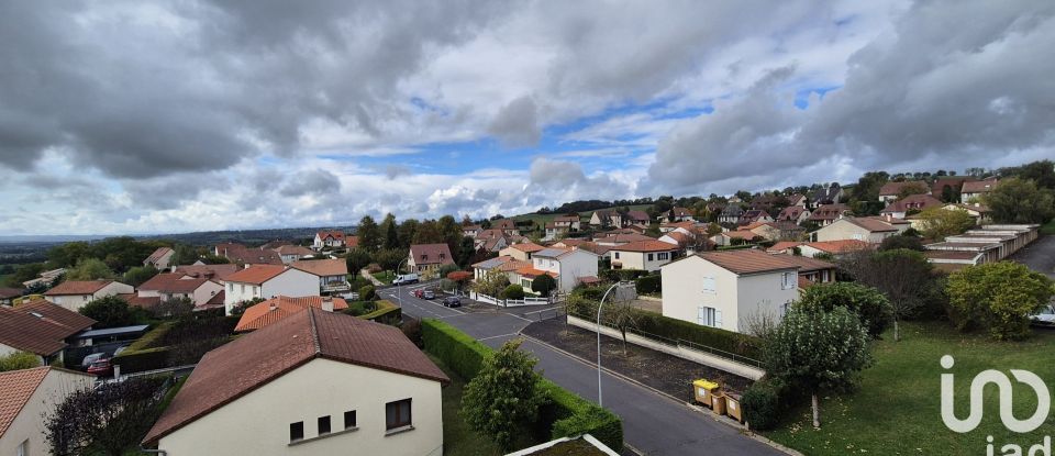 Apartment 4 rooms of 81 m² in Aurillac (15000)