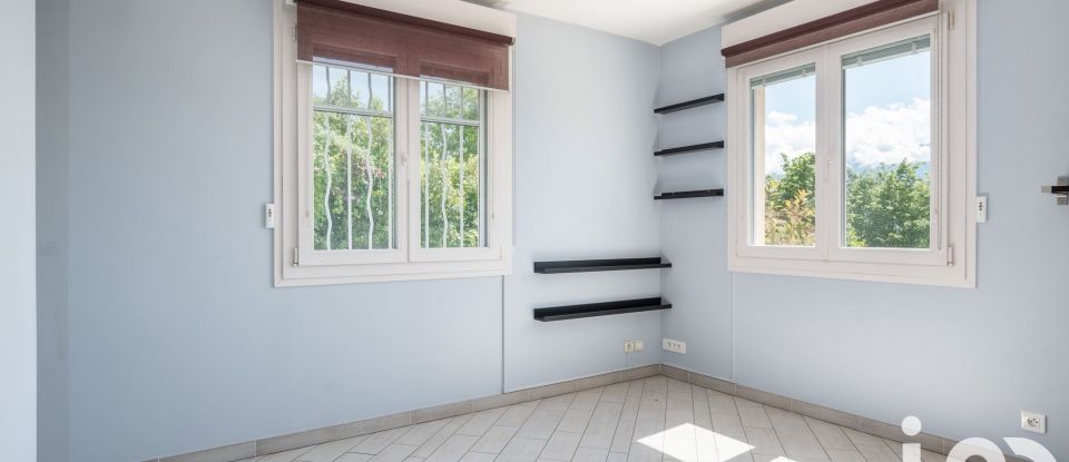 Maison 7 pièces de 222 m² à La Tronche (38700)