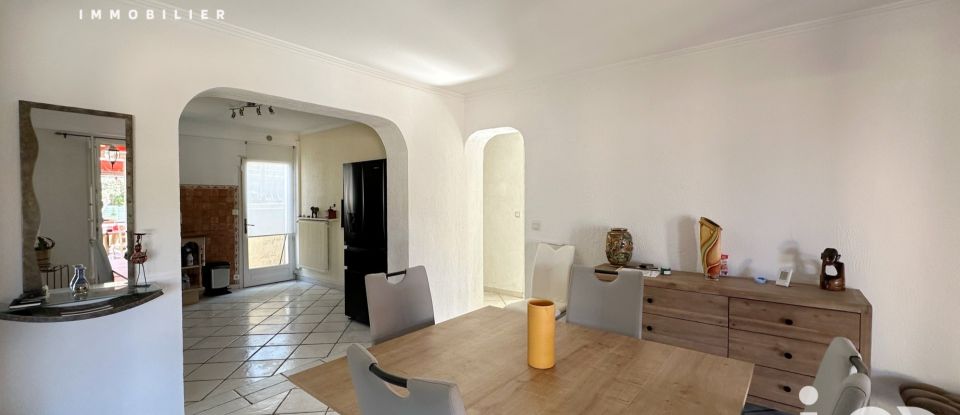 Traditional house 4 rooms of 110 m² in Six-Fours-les-Plages (83140)