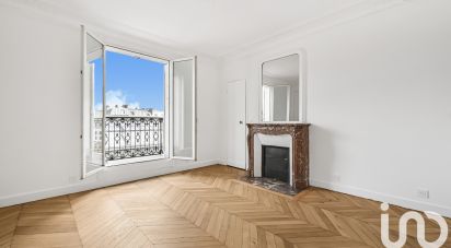 Appartement 3 pièces de 87 m² à Paris (75008)