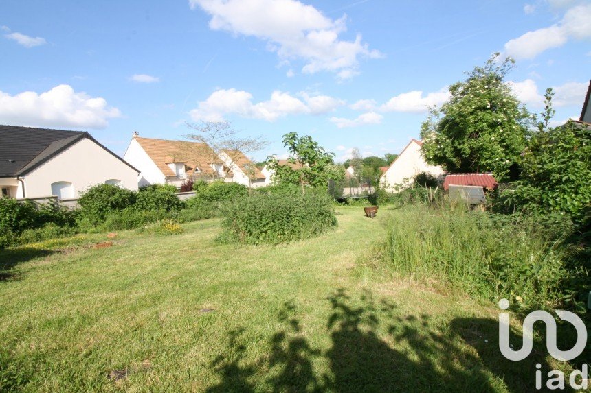 Terrain de 745 m² à Vert-le-Petit (91710)