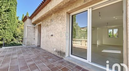 Appartement 3 pièces de 74 m² à Nice (06100)