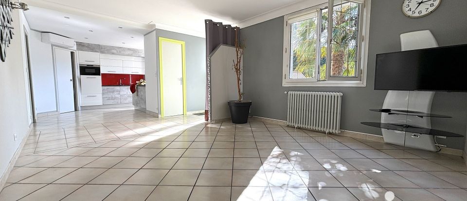 Maison traditionnelle 5 pièces de 111 m² à Bouguenais (44340)