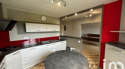 Maison 7 pièces de 133 m² à Grandparigny (50600)