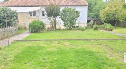 House 5 rooms of 151 m² in La Roche-sur-Yon (85000)