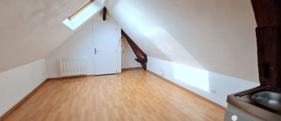 Studio 1 room of 10 m² in Corbeil-Essonnes (91100)