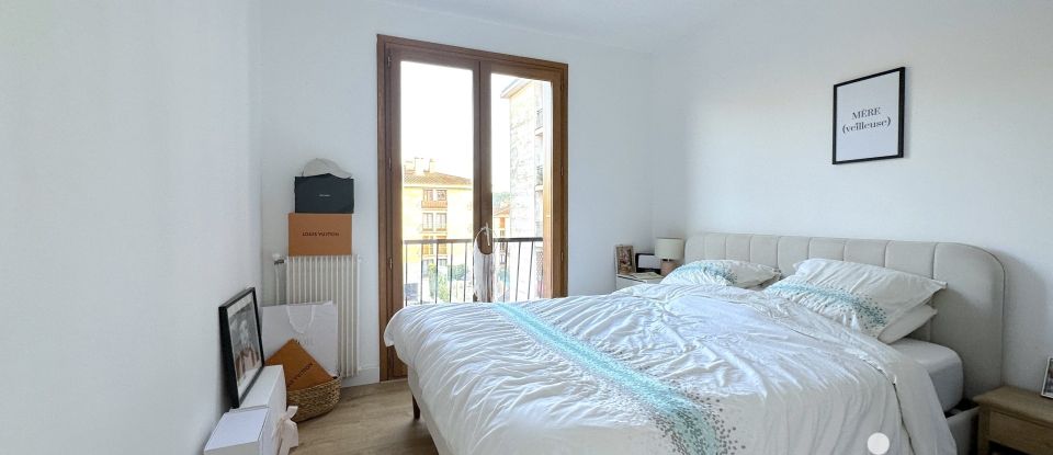 Appartement 4 pièces de 82 m² à Aix-en-Provence (13100)