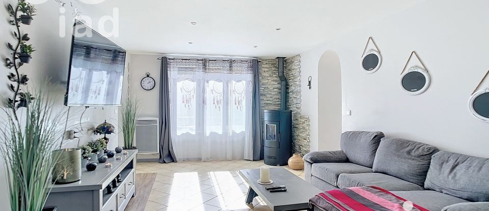 Maison 6 pièces de 117 m² à Faremoutiers (77515)