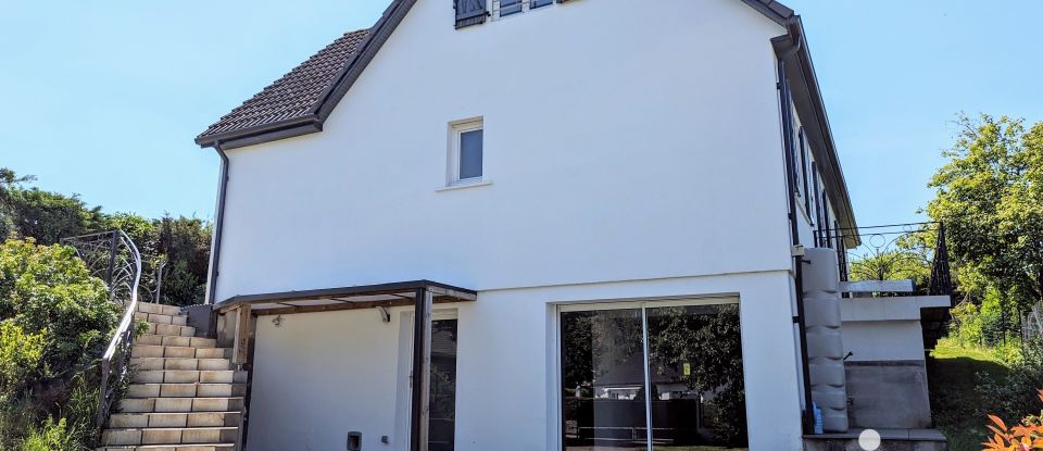 House 8 rooms of 215 m² in Gondreville (54840)