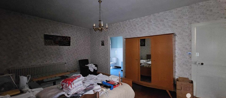 Town house 8 rooms of 173 m² in Ruffec (16700)