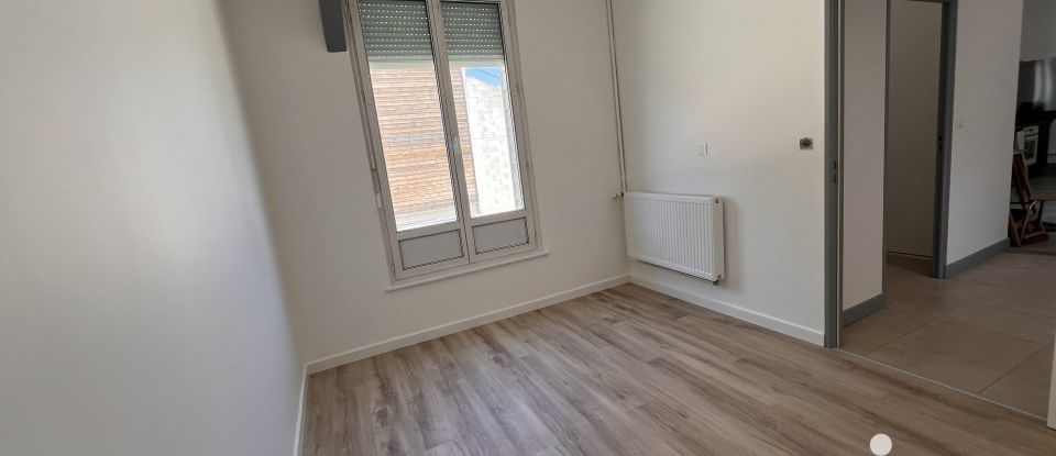 Apartment 5 rooms of 109 m² in Troyes (10000)