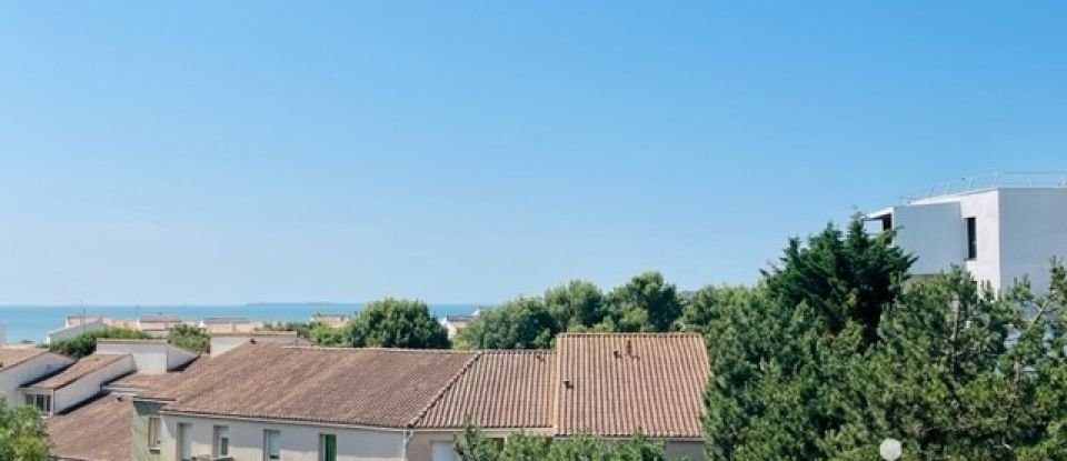 Apartment 2 rooms of 53 m² in La Rochelle (17000)