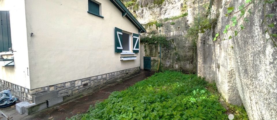 Maison 3 pièces de 43 m² à Saintes (17100)