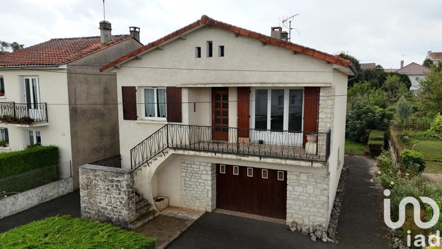 Maison 4 pièces de 99 m² à Soyaux (16800)