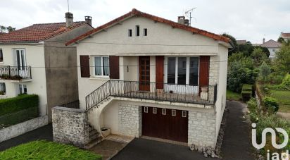 Maison 4 pièces de 99 m² à Soyaux (16800)