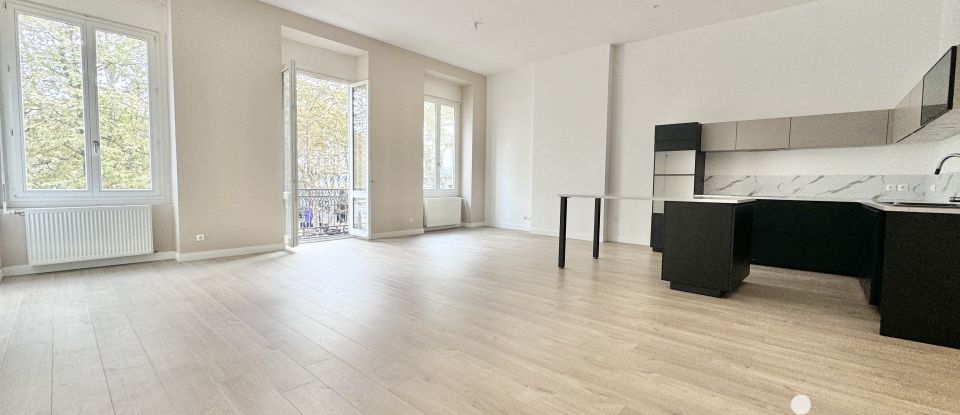 Appartement 5 pièces de 127 m² à Saint-Étienne (42000)