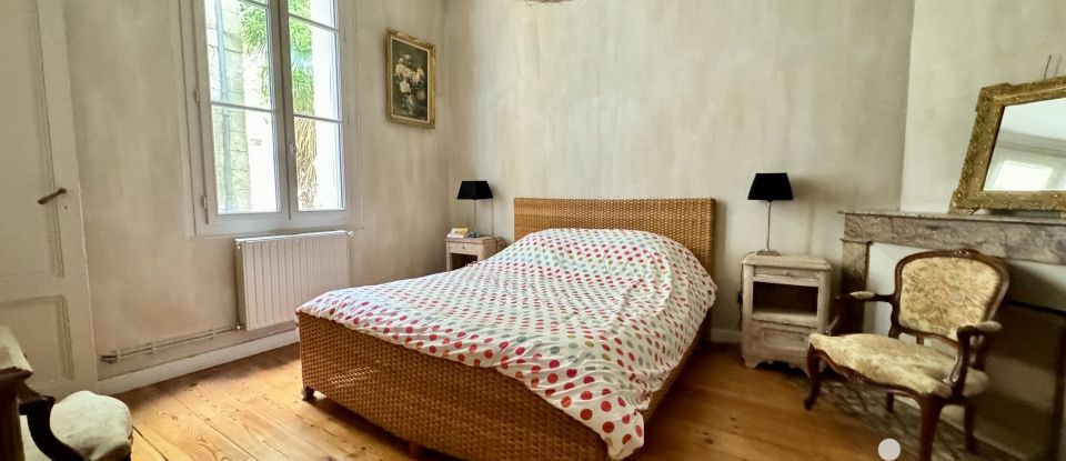 Apartment 4 rooms of 95 m² in Bordeaux (33000)