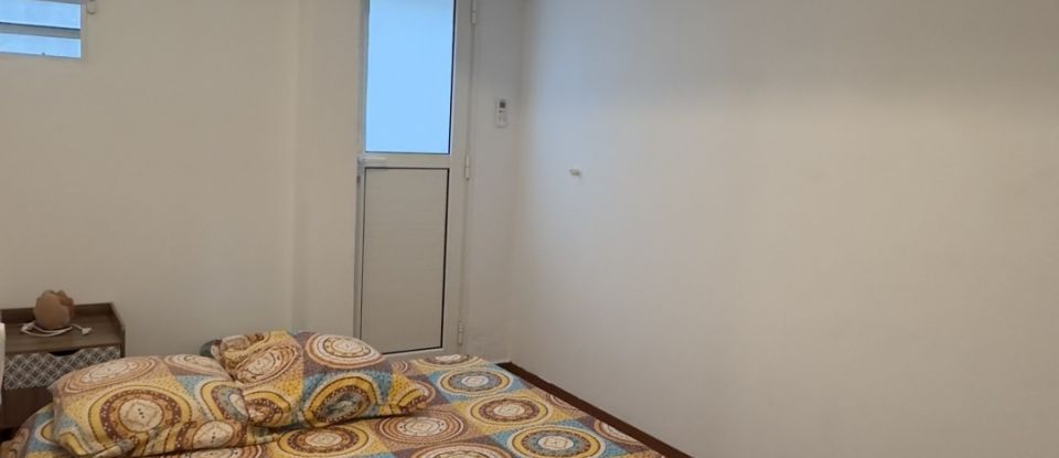 Appartement 3 pièces de 45 m² à Saint-Denis (97400)