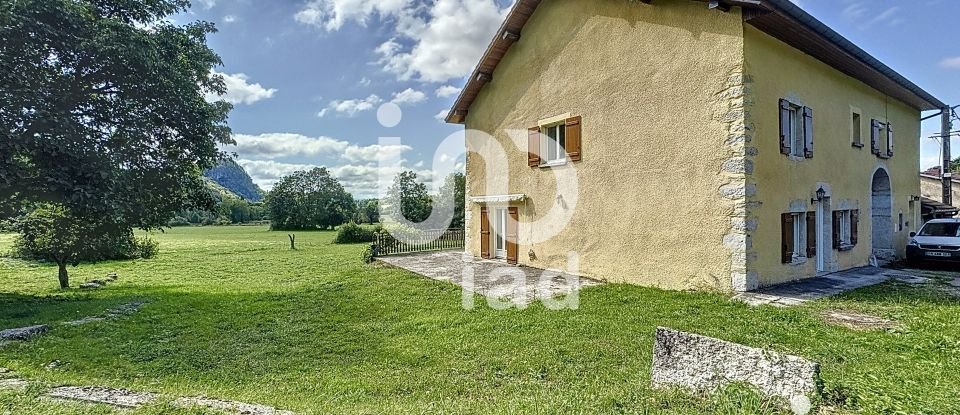 Traditional house 4 rooms of 124 m² in Crenans (39260)