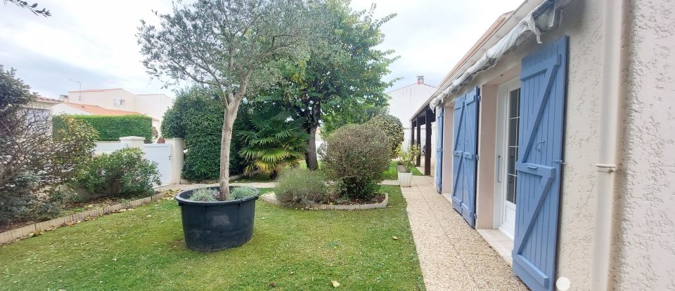 House 7 rooms of 175 m² in Saint-Xandre (17138)