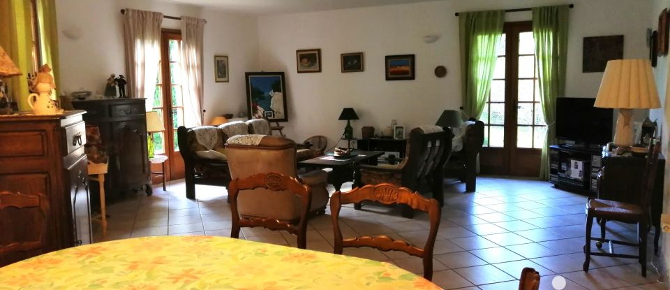 House 5 rooms of 168 m² in Sainte-Foy-de-Longas (24510)